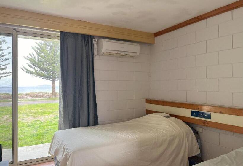 فندق Esperance Travellers Inn