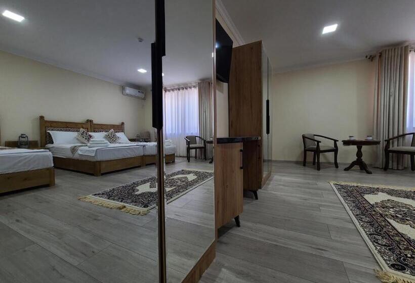 בית מלון כפרי Padishakh Boutique