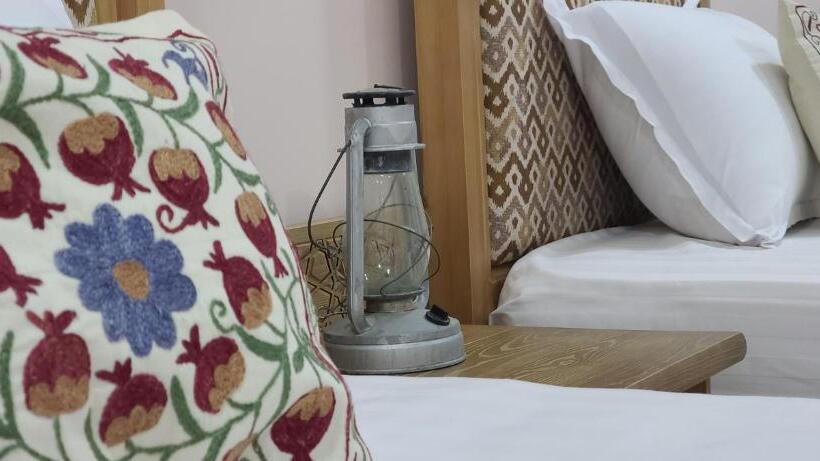 בית מלון כפרי Padishakh Boutique