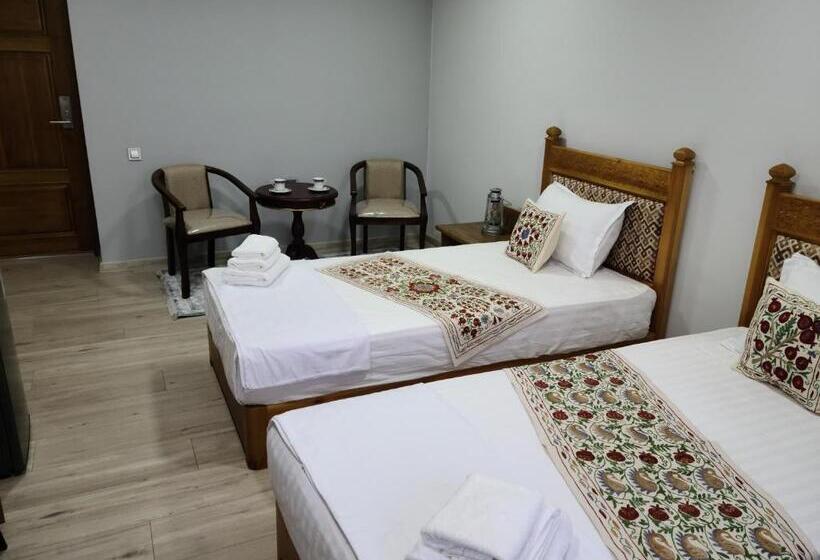 בית מלון כפרי Padishakh Boutique