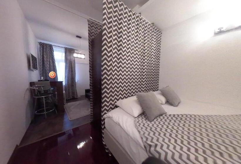 پانسیون Casa Lidia Brasov