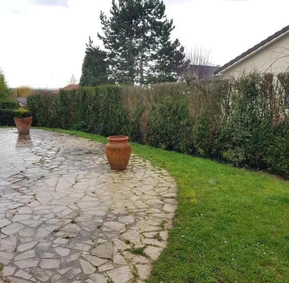 پانسیون Chambre Proche Astérix, Parc Expo Villepinte, Cdg, Bourget