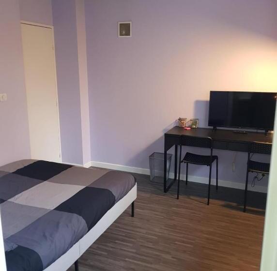 پانسیون Chambre Proche Astérix, Parc Expo Villepinte, Cdg, Bourget