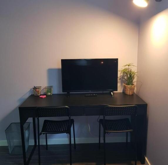 پانسیون Chambre Proche Astérix, Parc Expo Villepinte, Cdg, Bourget