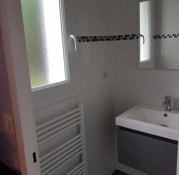 پانسیون Chambre Proche Astérix, Parc Expo Villepinte, Cdg, Bourget