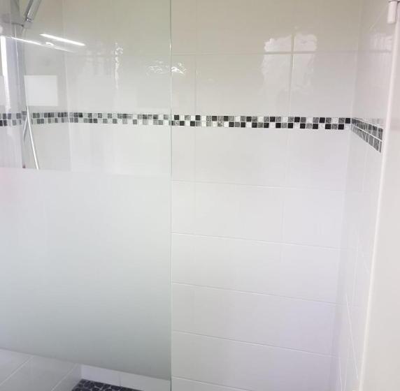 پانسیون Chambre Proche Astérix, Parc Expo Villepinte, Cdg, Bourget