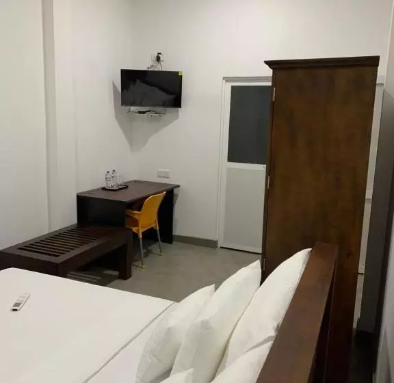 Majatalo Chern Matara Guest House