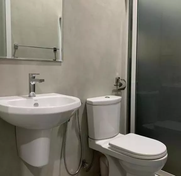 Majatalo Chern Matara Guest House