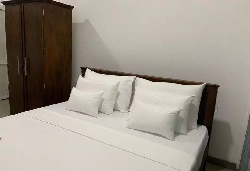 Majatalo Chern Matara Guest House