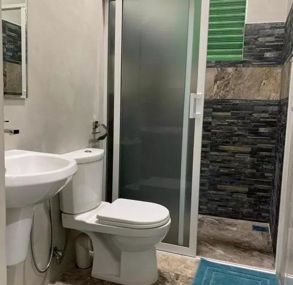 Majatalo Chern Matara Guest House