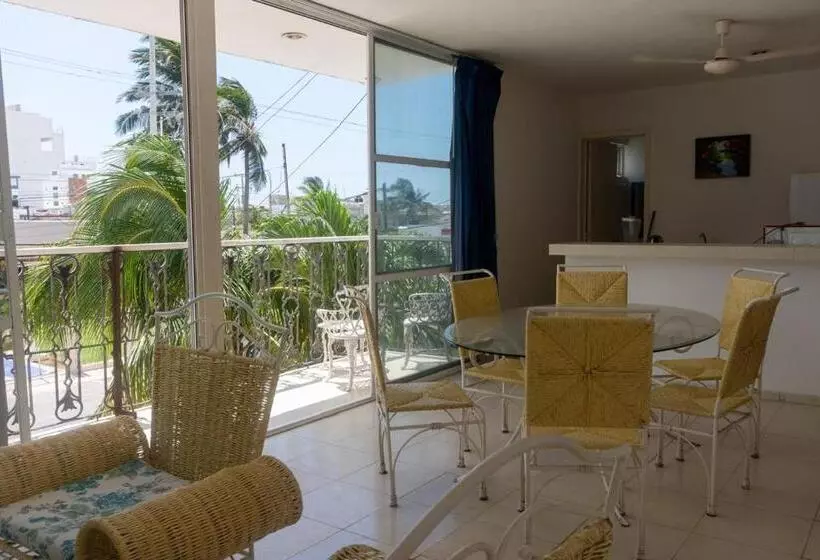 ペンション Suites 2 Habitaciones Triple