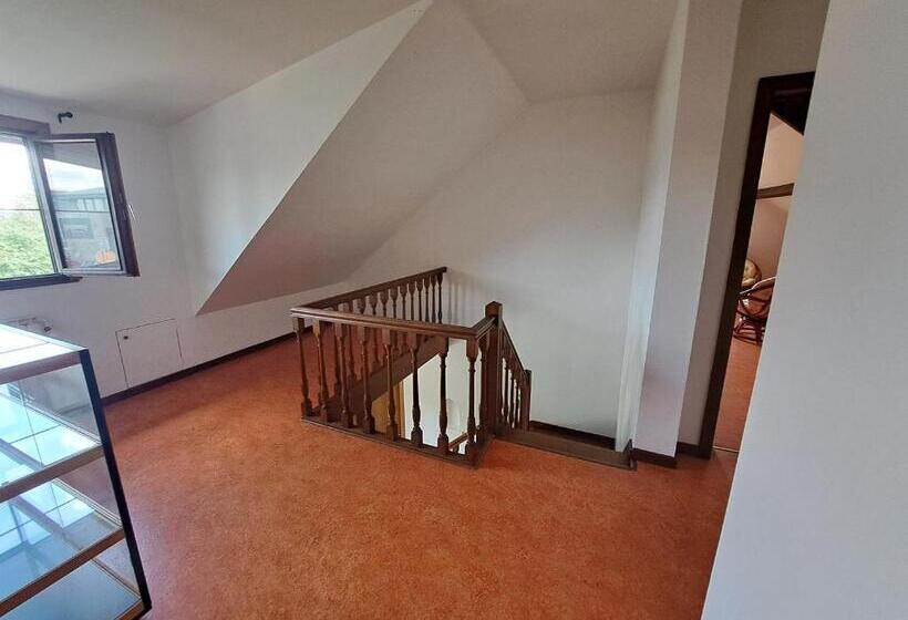 پانسیون Naninne