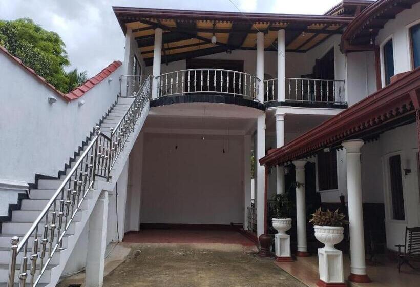 Nocleg ze śniadaniem Noor Green House