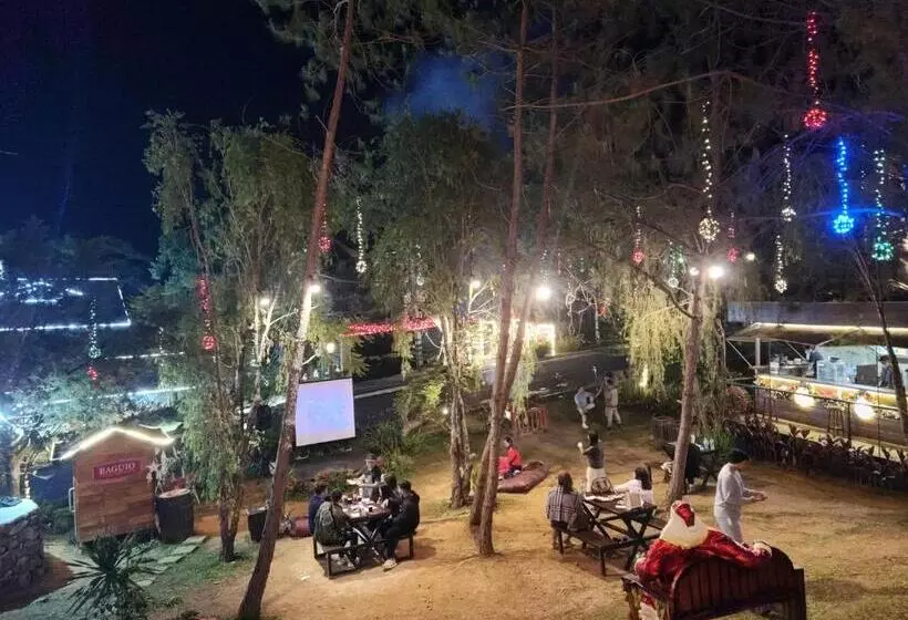 ホテル Camp John Hay Lodge 200