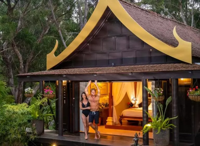 ホテル Japanese Mountain Retreat Mineral Springs & Spa