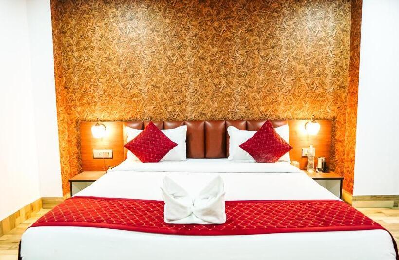 هتل Kinlay By Sucasa Hills Near Mg Marg