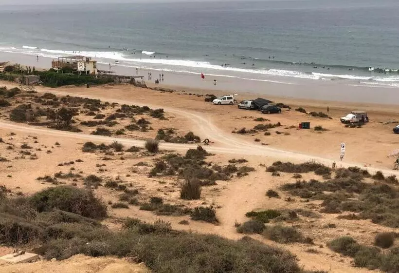 Majatalo Izurf Geust House