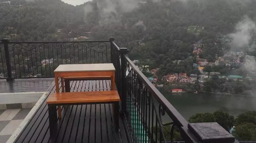 Yayawar Hotel Nainital