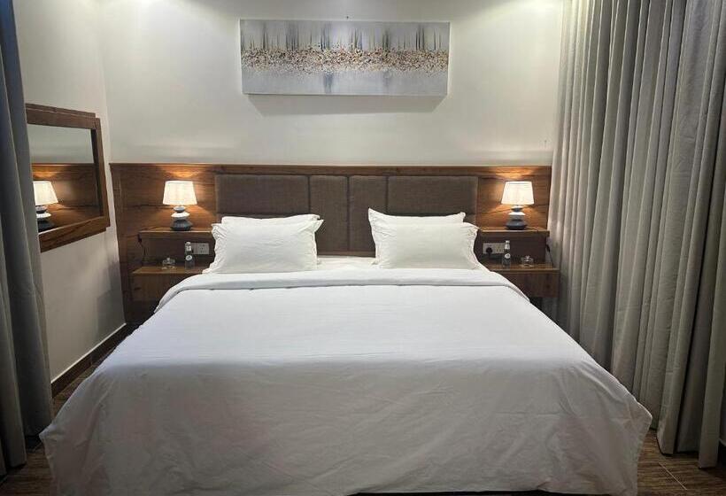 استديو انيق بدخـول ذاتي