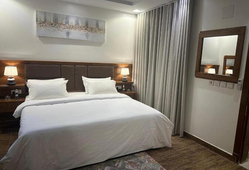 استديو انيق بدخـول ذاتي