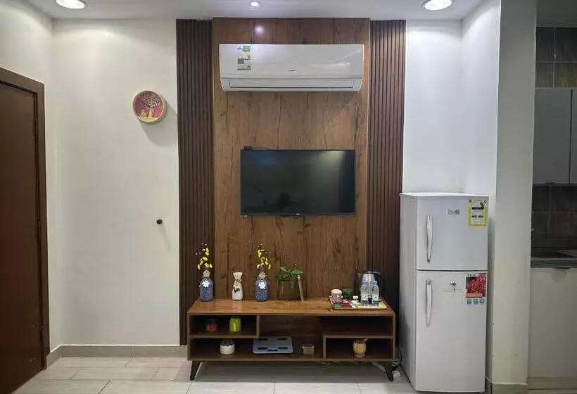 استديو انيق بدخـول ذاتي