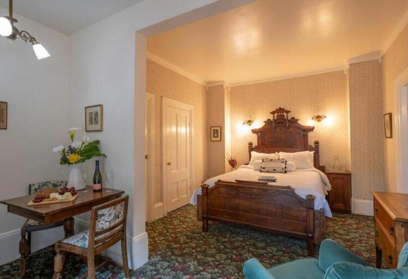 호스텔 Dennen S Victorian Farmhouse