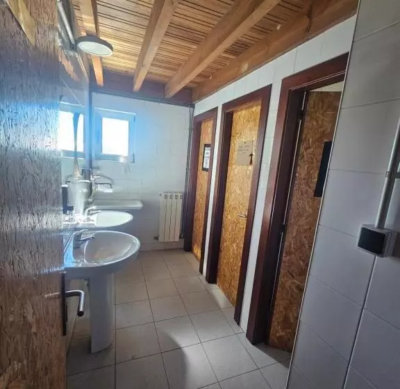 Retkeilymaja Refugio Del Meicín