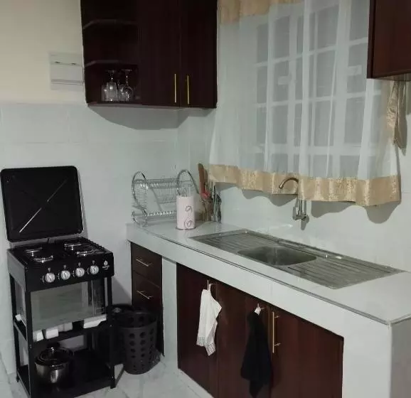 تختخواب و صبحانه Haven Homes