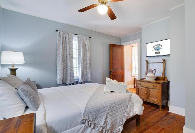 민박 The Narrowsburg Inn