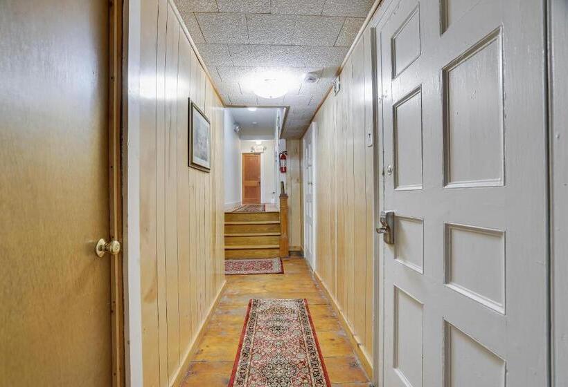 민박 The Narrowsburg Inn