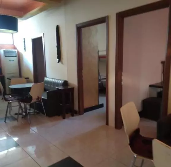 Hostel J Adore