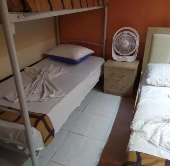 Hostel J Adore