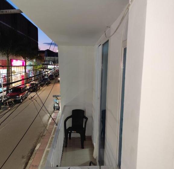 هتل Dinastia Castillo Melgar