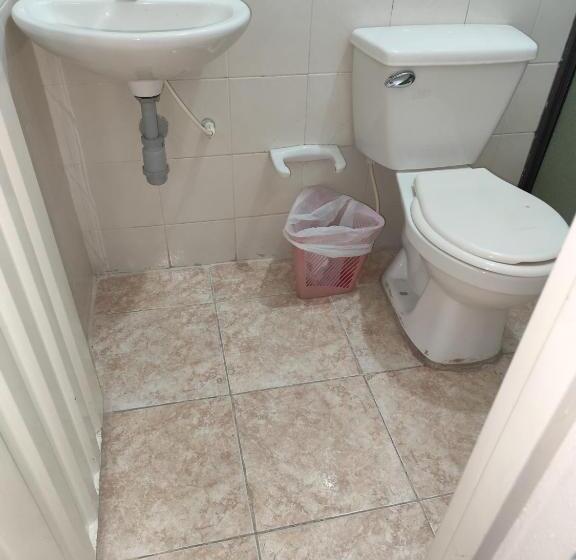 هتل Dinastia Castillo Melgar