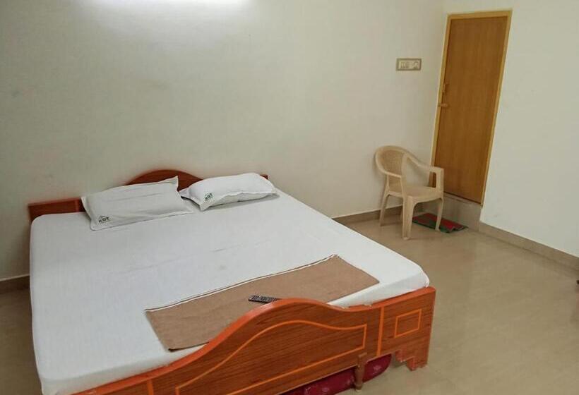 Hotel Eswar Residency