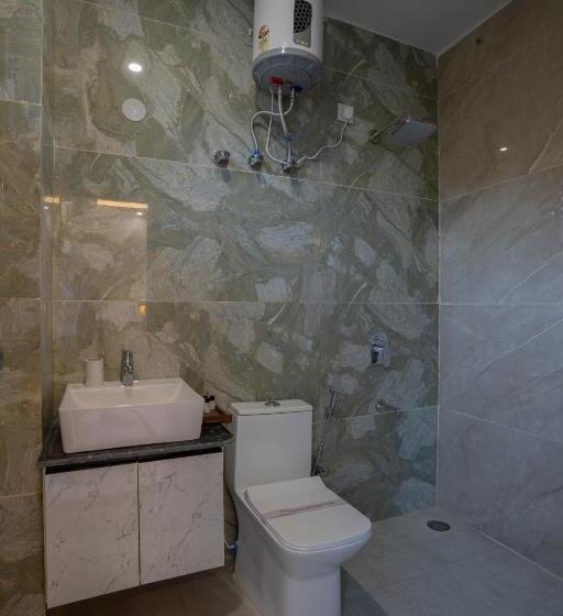 فندق Perfectstayz Alpine Near Laxman Jhula