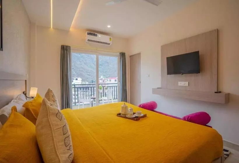 Hotelli Perfectstayz Alpine Near Laxman Jhula