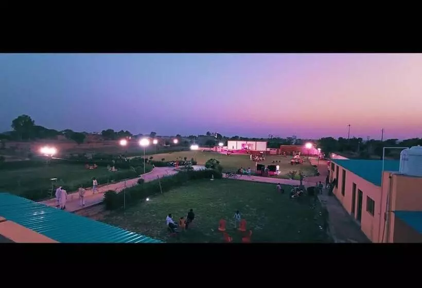 Hotelli Prem Garden & Resort