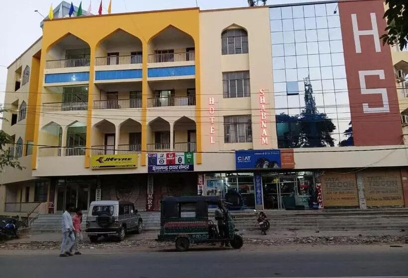 ホテル Shabnam