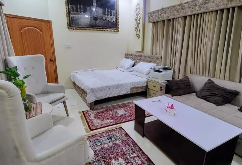 هتل United Hostel