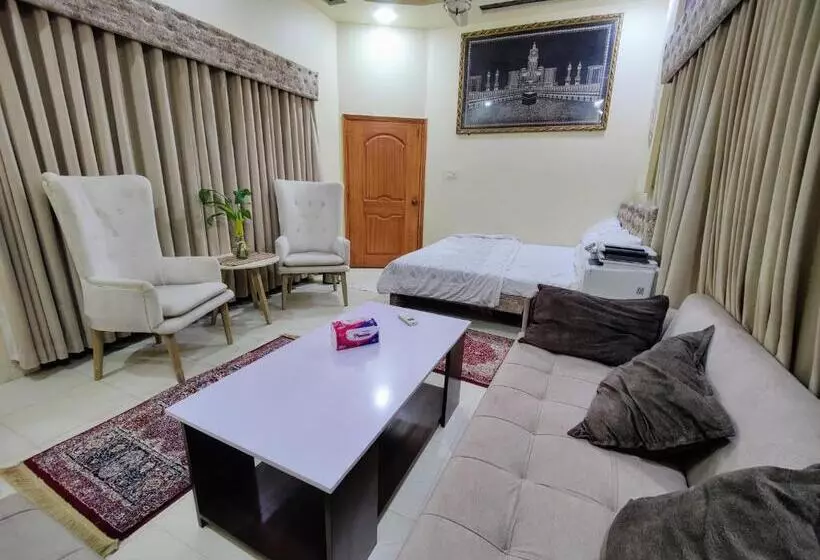 هتل United Hostel