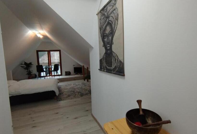 پانسیون Căsuța Din Brașov