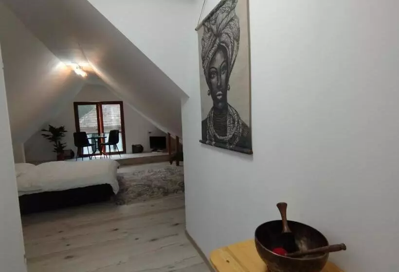 ペンション Căsuța Din Brașov