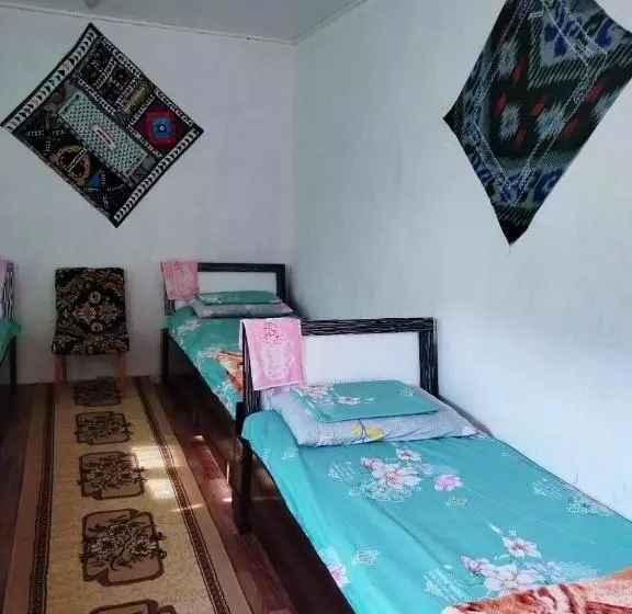 ペンション Nosir Guesthouse