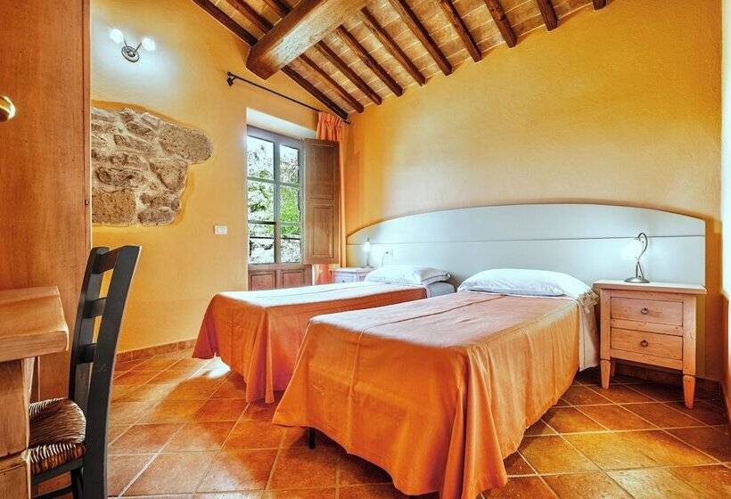 Residence With Thermal Pools In Sorano