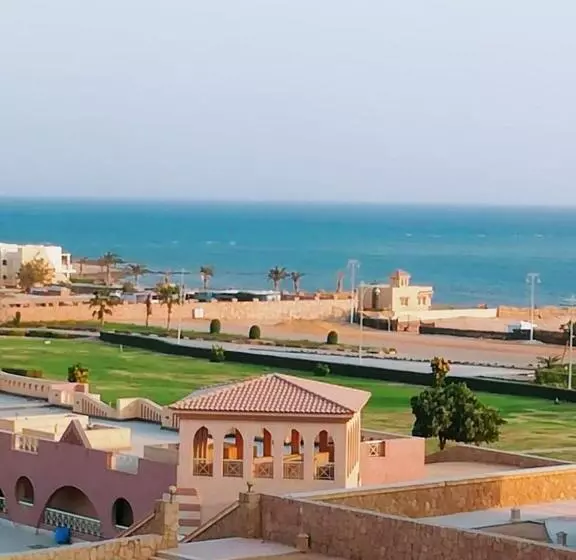 بورتو ساوث بيتش العين السخنة