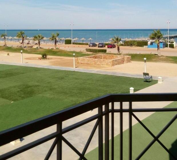 بورتو ساوث بيتش العين السخنة