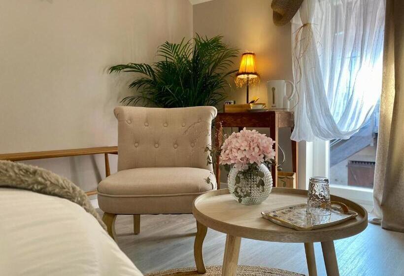 تختخواب و صبحانه L Inattendue