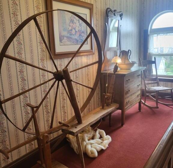 فندق Cranberry Cove Inn