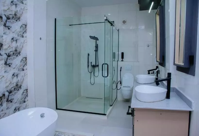 هتل G Pinnacle Signature